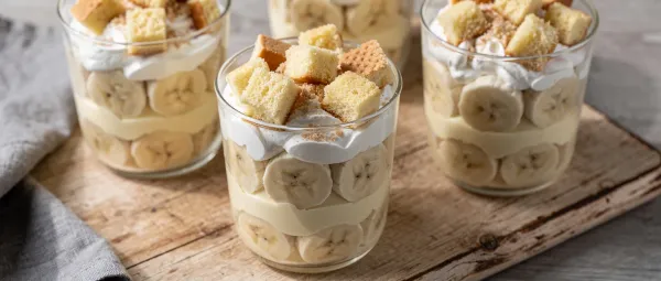 Bananen-Schichtdessert