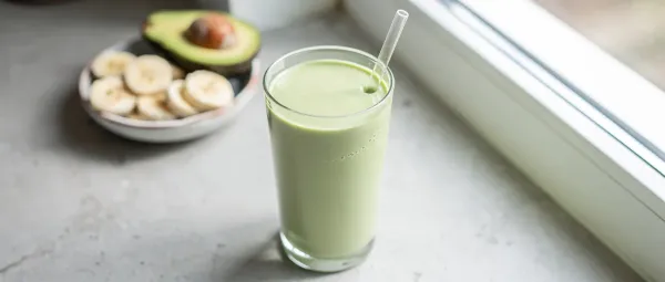 Bananen-Avocado-Spinat-Smoothie