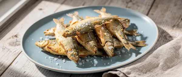Knusprige Frittierte Stinte