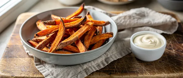 Süßkartoffel-Pommes aus der Heißluftfritteuse