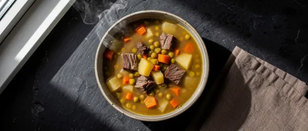 Neufundländische Erbsensuppe mit Pökelfleisch