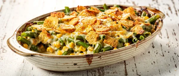 Grüne Bohnen Auflauf mit Mais und Käse