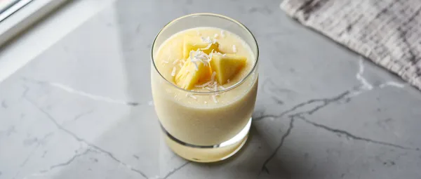 Gefrorener Ananas-Smoothie