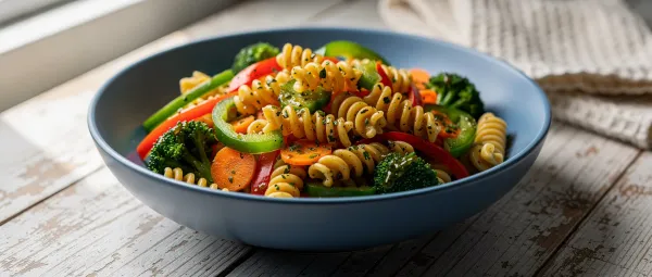 Pasta mit buntem Gemüse