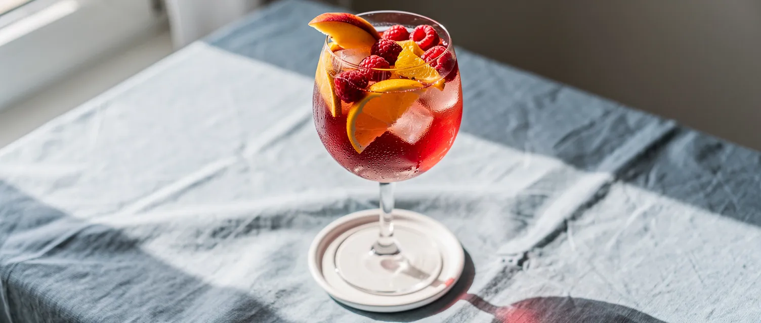 Himbeer-Pfirsich-Sangria