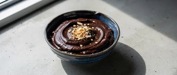 Dunkler Schoko-Tapioka-Pudding